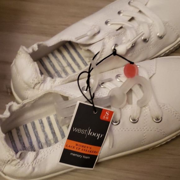 west loop Shoes - Womens white lace up sneakers 5/6 memory foam